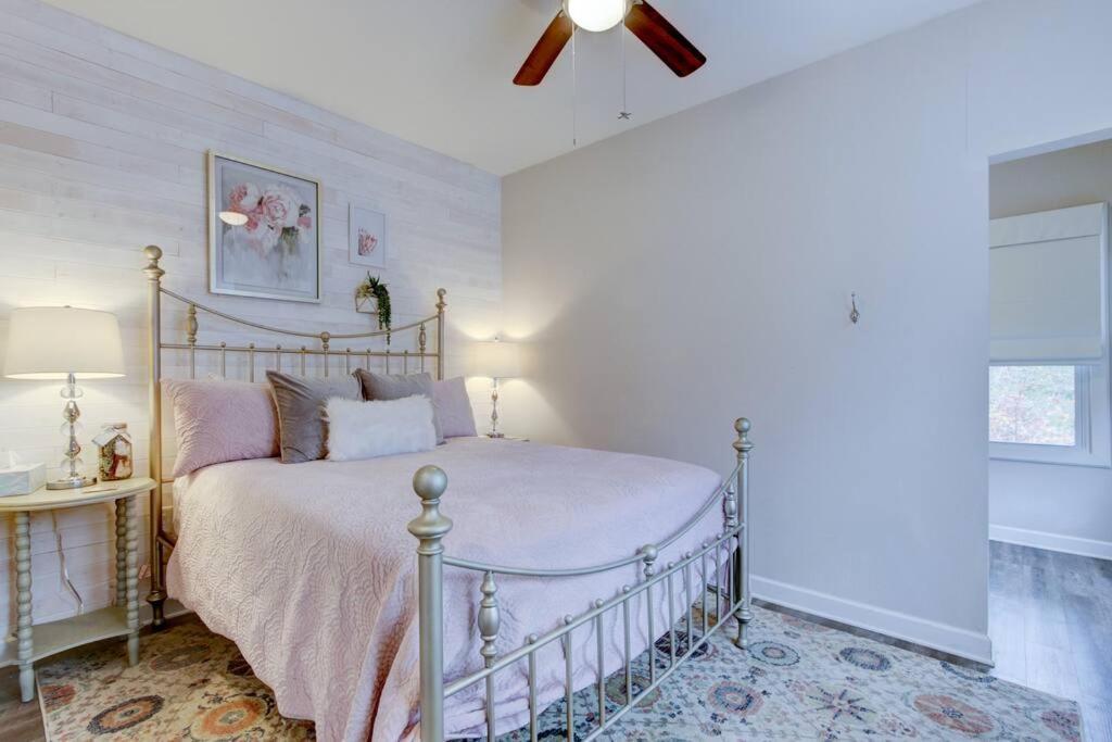 Spring Bungalow - A Cozy Getaway In Downtown Hot Springs! Exterior foto